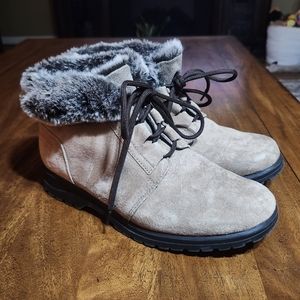 Cuddlers tan suede booties